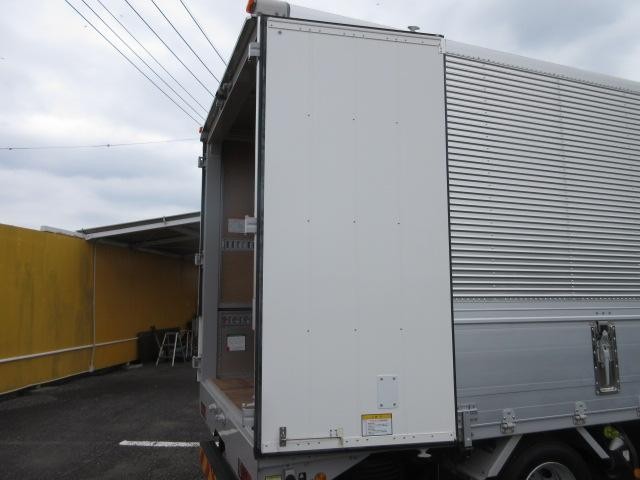 193e36378aa63f453536f7980dd4cdbc.jpg
