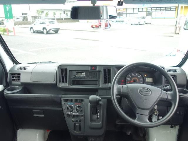0550895A30260828W00102.jpg