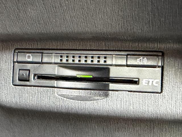 0802583A30260806W00116.jpg