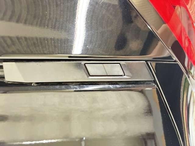 0550712A30260731W00113.jpg
