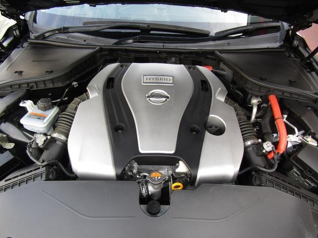 0701785A30261020W00115.jpg