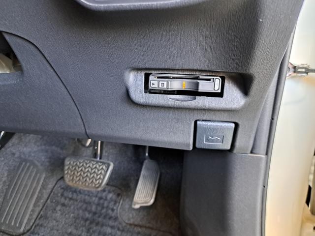 1166166A30260902W00117.jpg