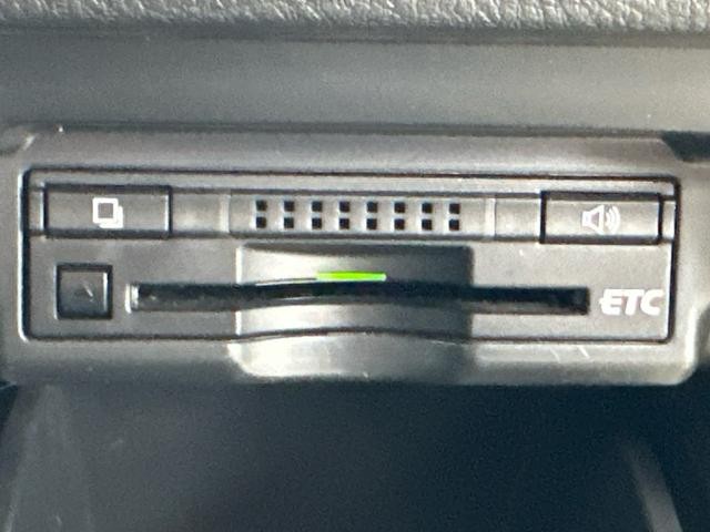 0550659A30260911W00107.jpg