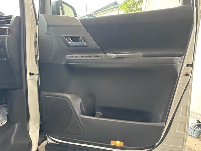 0550659A30260911W00118.jpg