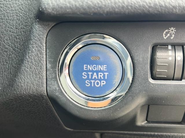 0804778A30260911W00206.jpg