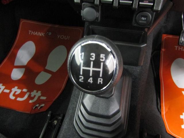 0701563A30260827W00516.jpg