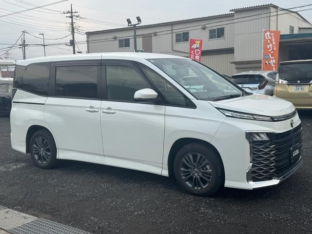 0541447A30260724W00218.jpg