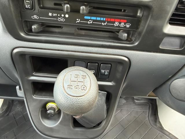 0550928A30260801W00110.jpg