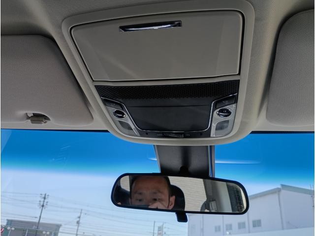 0204007A30260425W00614.jpg