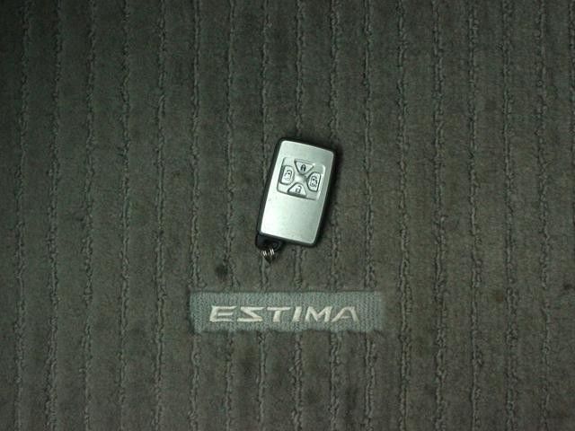 0520029A30260908W00319.jpg