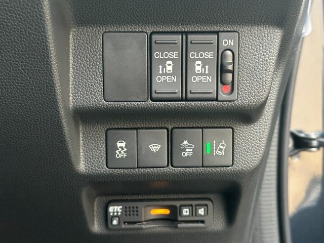 0520129A30260920W00407.jpg