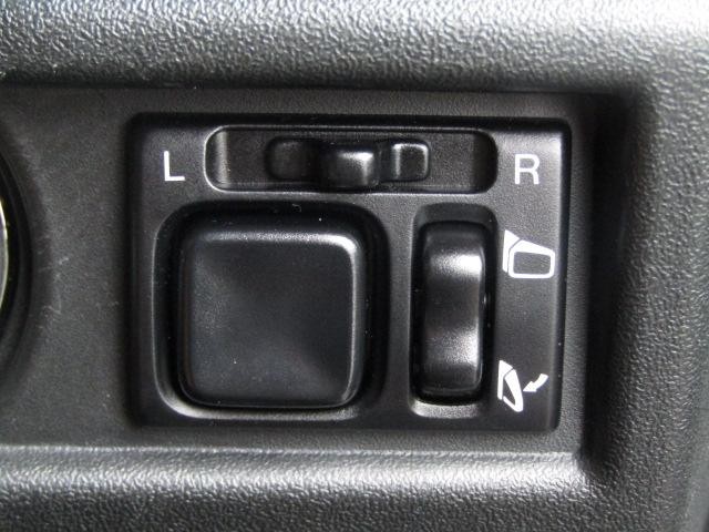 0506241A30260924W00105.jpg