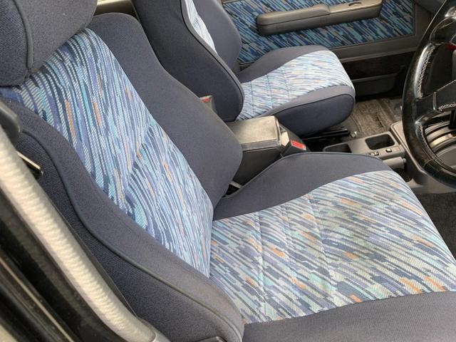 0803337A30220707W00208.jpg