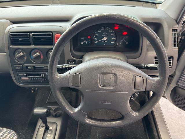 0804811A30260703W00409.jpg