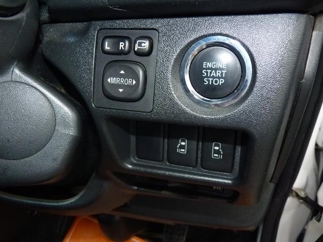 0703824A30260702W00109.jpg