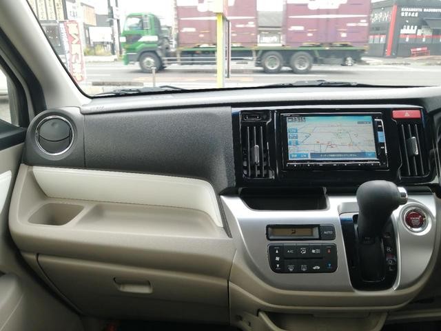 0802942A30260330W00113.jpg
