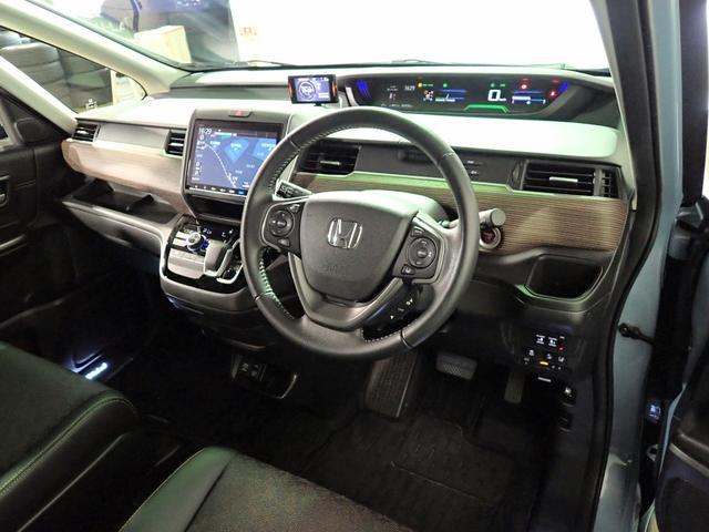 0201190A30260528W00216.jpg