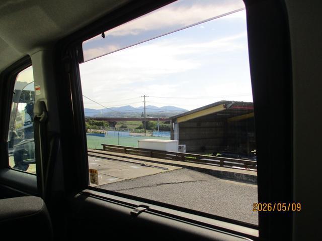0802982A30260511W00112.jpg