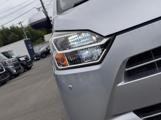 0704315A30260822W00114.jpg