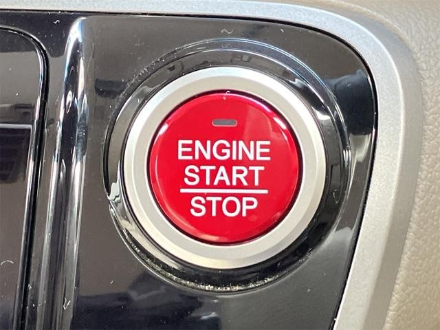 0403501A30261008W00808.jpg