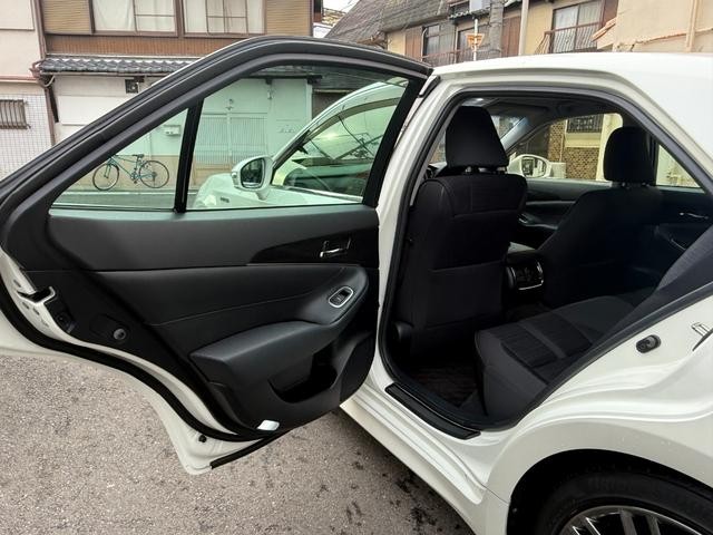 0704373A30260823W00213.jpg