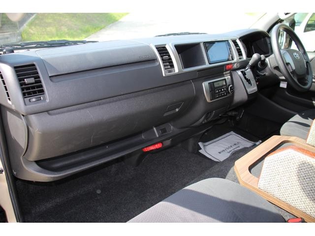 0708485A30260712W00308.jpg