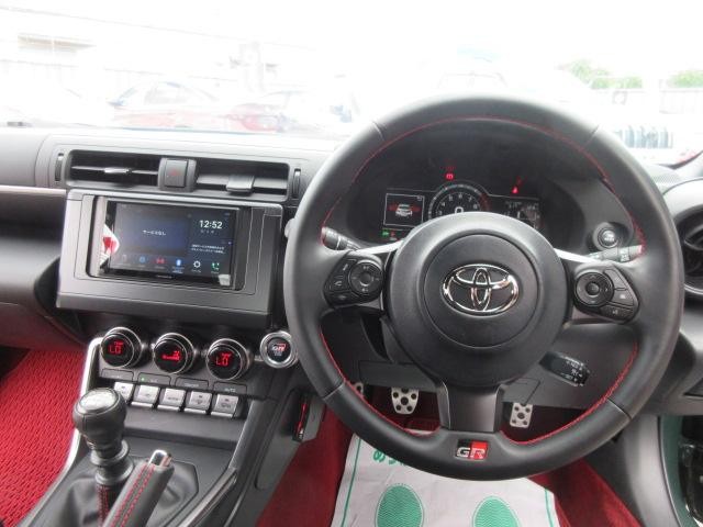 0561088A30260801W00518.jpg