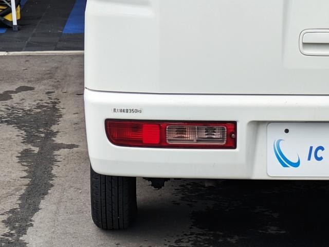 0704850A30260827W00108.jpg