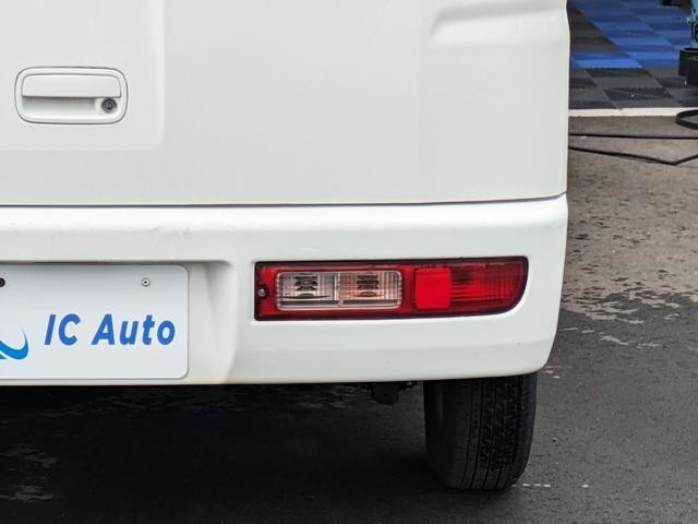 0704850A30260827W00109.jpg
