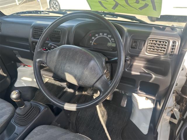 0122379A30260410W00509.jpg