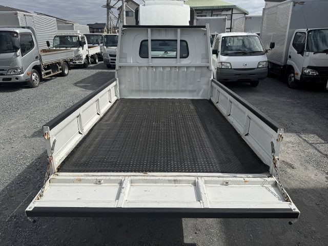 6eca438be34a40e1e79c3987b2101aeb.jpg