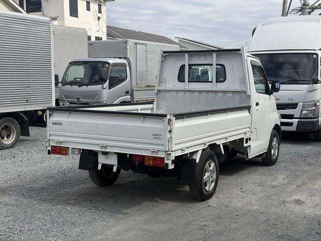 fe86f4db4ad01d5b2e5a529f98d3520f.jpg