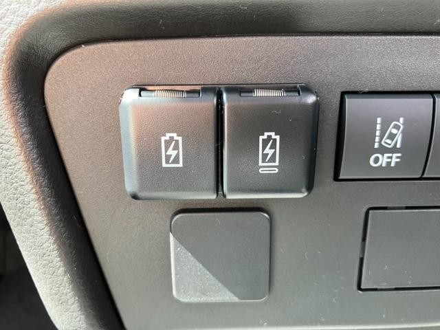 0500054A30260923W00212.jpg