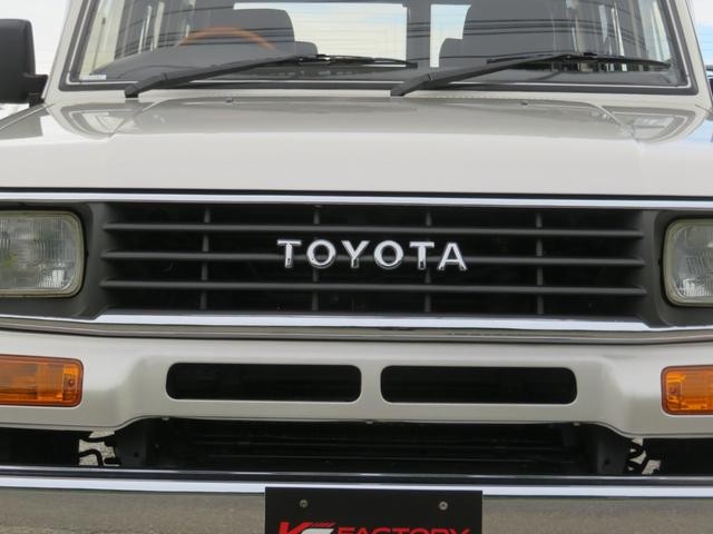 0506994A30261005W00117.jpg