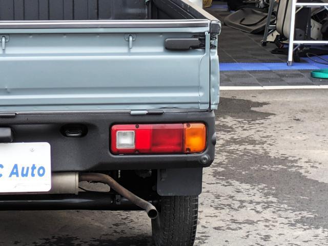 0704850A30260704W00117.jpg