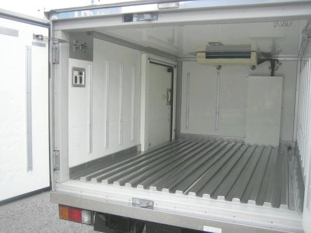0560040A30260730W00205.jpg