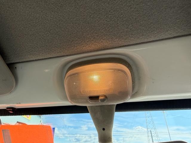 1230390A30260901W00219.jpg