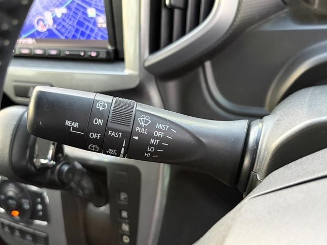 0500054A30260925W00114.jpg