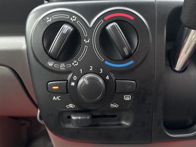 0900605A30260918W00214.jpg