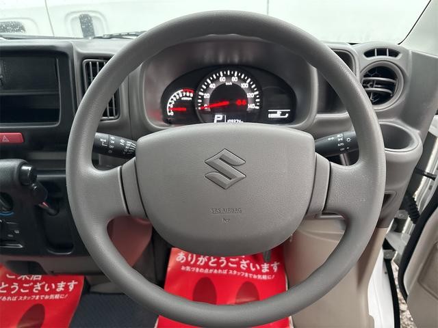0900605A30260918W00215.jpg