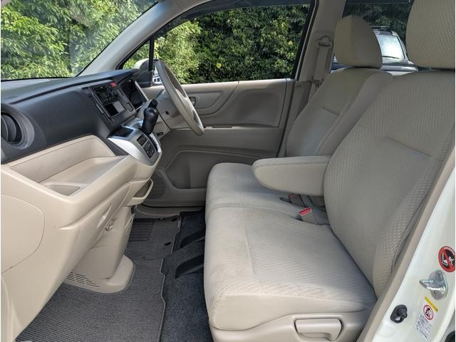1101968A30260908W00319.jpg