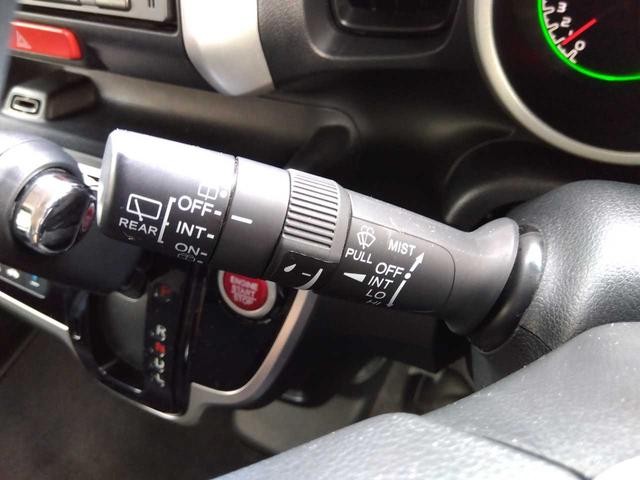 9030137A30260802W00119.jpg