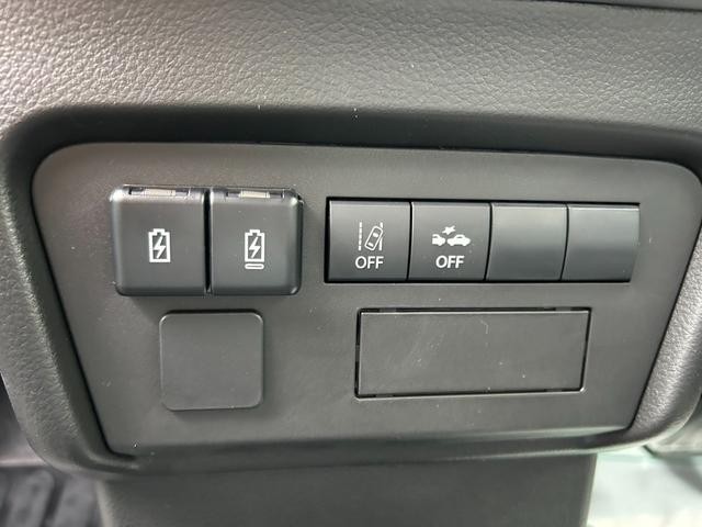 0500501A30260926W00109.jpg