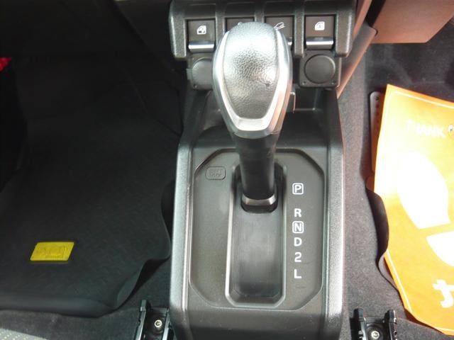 0500692A30260926W00216.jpg