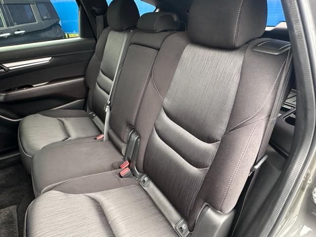 0404649A30261005W00419.jpg