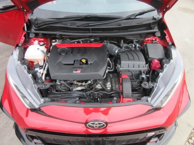 0561088A30260716W00216.jpg