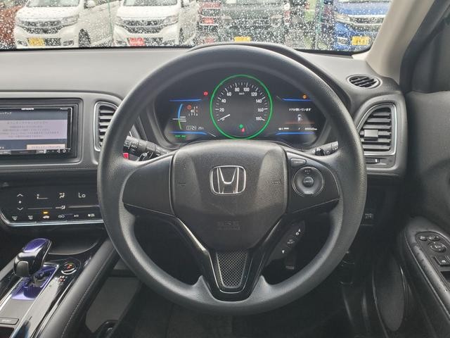 0520223A30260919W00215.jpg