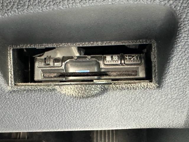 0710193A30260908W00115.jpg