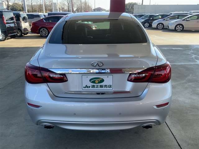 e3511ef6bc22a755ec95731194da1340.jpg