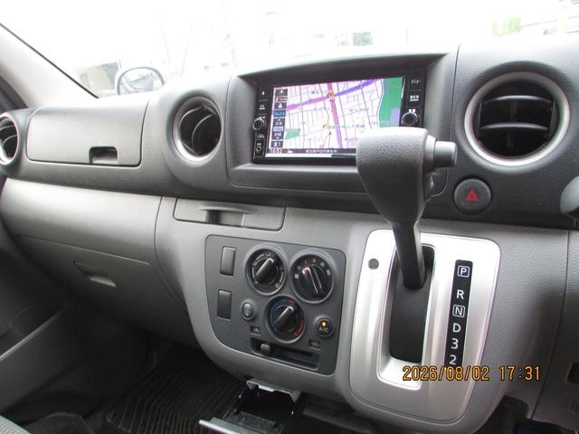 0561293A30260802W00114.jpg